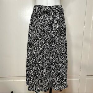 Vintage 80s/90s Mixed Media Black White Abstract Midi Full A Line Rayon Skirt